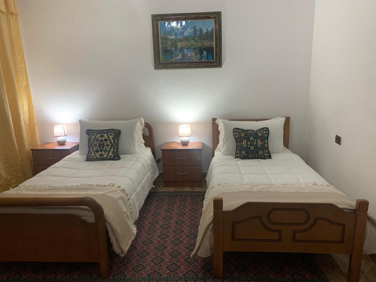 Vila Demaj! Free Parking Берат Екстериор снимка