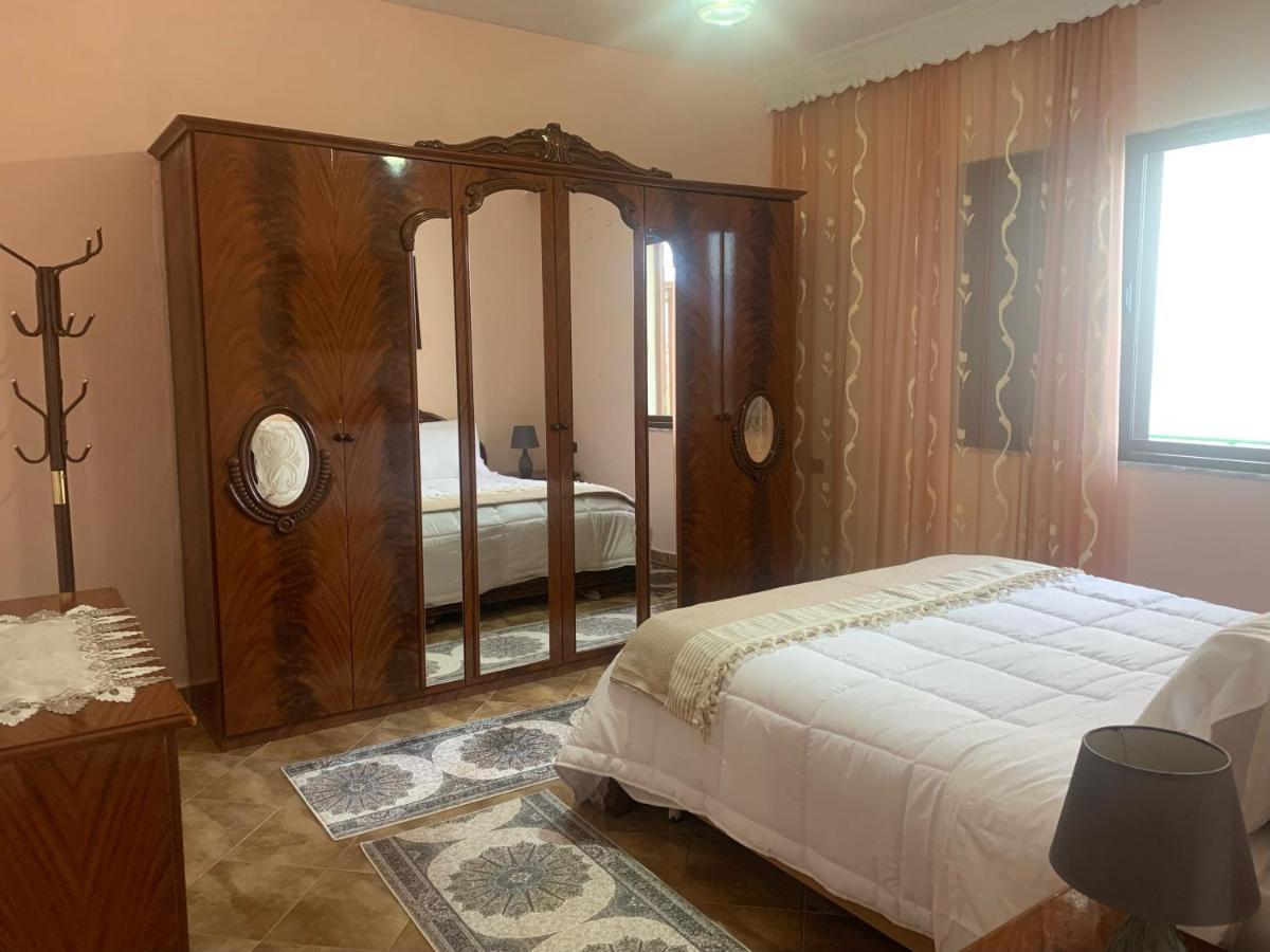 Vila Demaj! Free Parking Берат Екстериор снимка