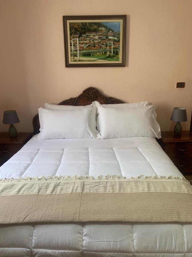 Vila Demaj! Free Parking Берат Екстериор снимка