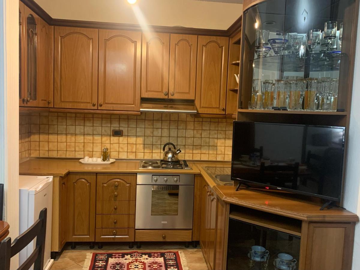 Vila Demaj! Free Parking Берат Екстериор снимка