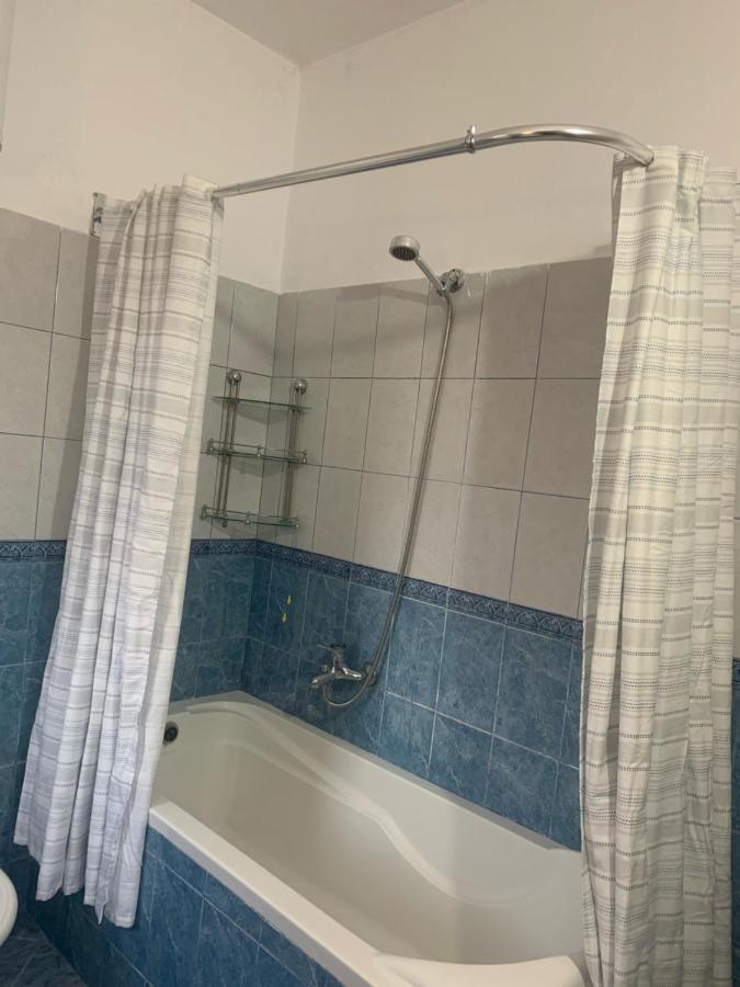 Vila Demaj! Free Parking Берат Екстериор снимка
